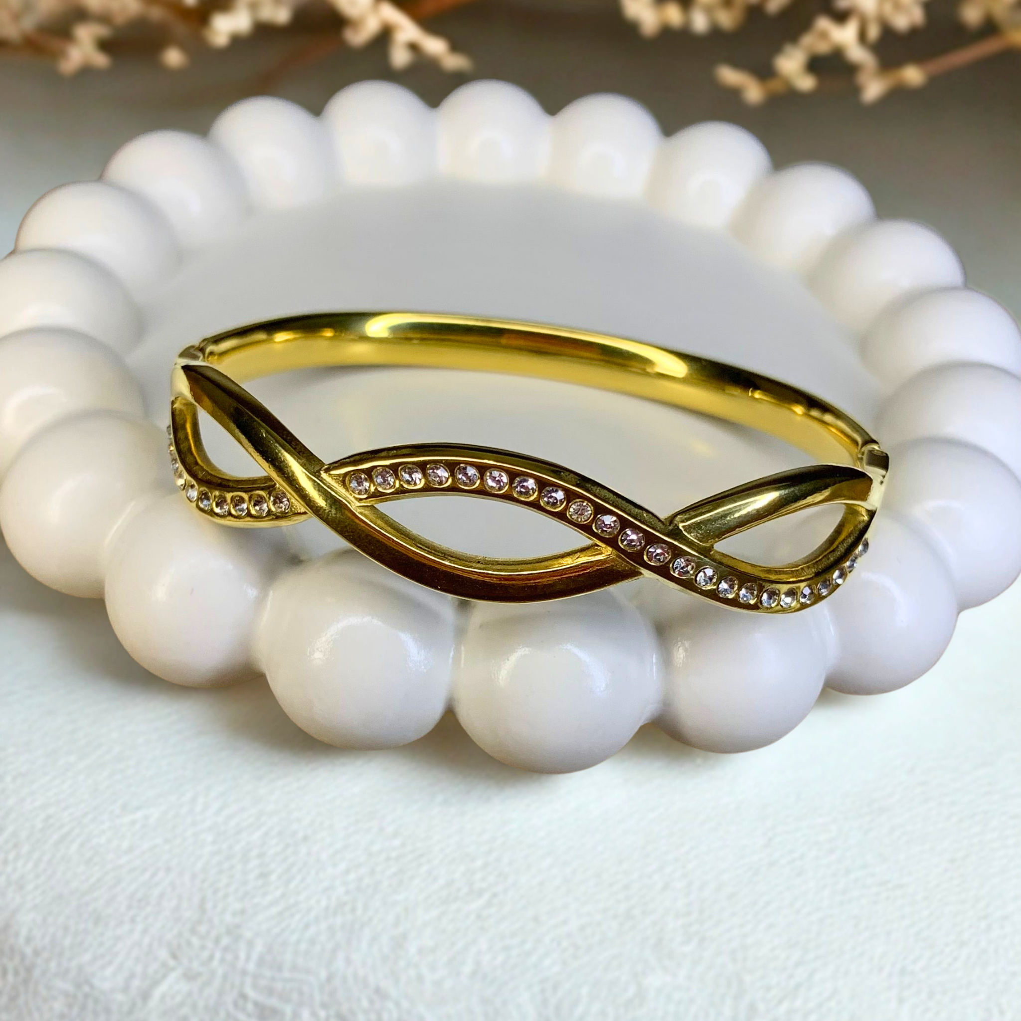 Twisted Gemstone Elegance